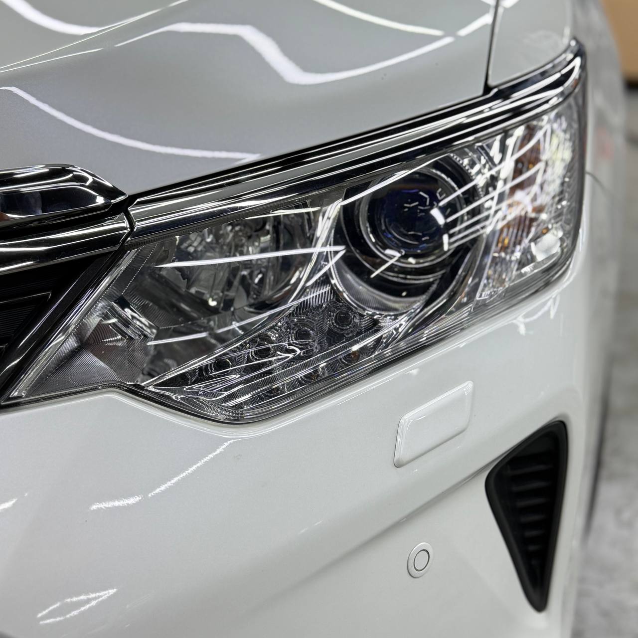 Bi-LED установка